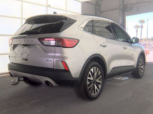 Used 2020 Ford Escape Titanium AWD/4WD image 4