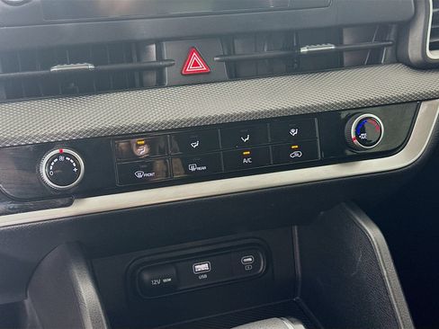 Used 2023 Kia Sportage LX FWD image 25