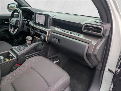 Used 2024 Toyota Tacoma SR5 w/ SR5 Upgrade Package image 19