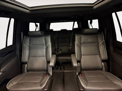 Used 2024 Cadillac Escalade ESV Sport w/ LPO, ONYX Package AWD/4WD image 25