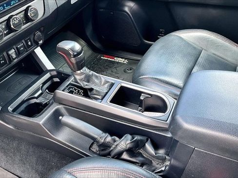 Used 2021 Toyota Tacoma TRD Pro AWD/4WD image 19