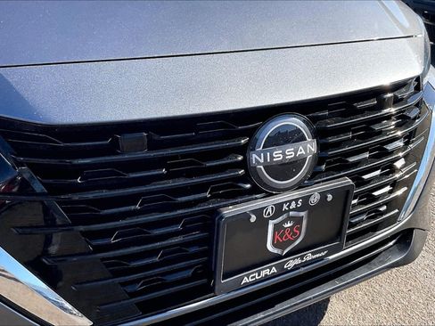 Used 2025 Nissan Sentra SV FWD image 27