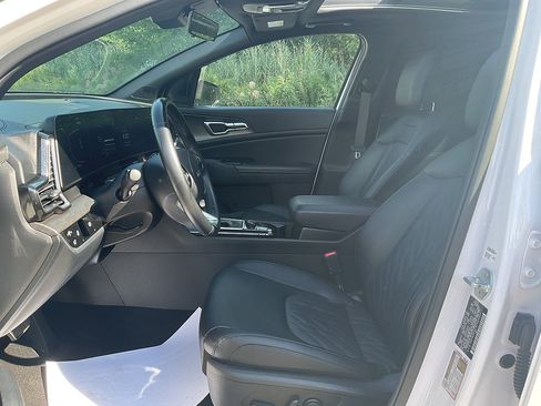 Used 2023 Kia Sportage X-Line w/ X-Line Premium Package AWD/4WD image 8