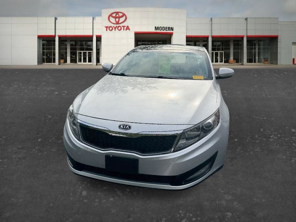 Used 2011 Kia Optima EX w/ Premium Pkg FWD image 6
