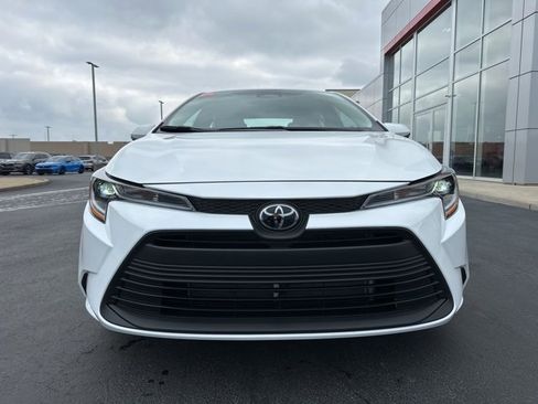 New 2026 Toyota Corolla LE image 2