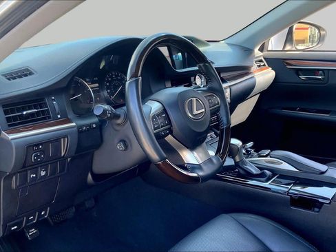 Used 2016 Lexus ES 350 FWD image 17