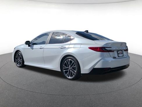 Used 2025 Toyota Camry XLE w/ Premium Plus Package FWD image 4