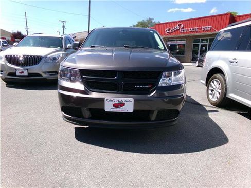 Used 2018 Dodge Journey SE w/ Blacktop Package image 14