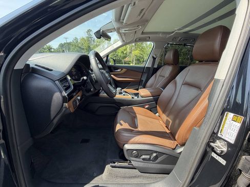 Used 2017 Audi Q7 3.0T Prestige AWD/4WD image 11