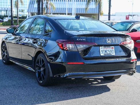 Certified 2025 Honda Civic Sport image 4