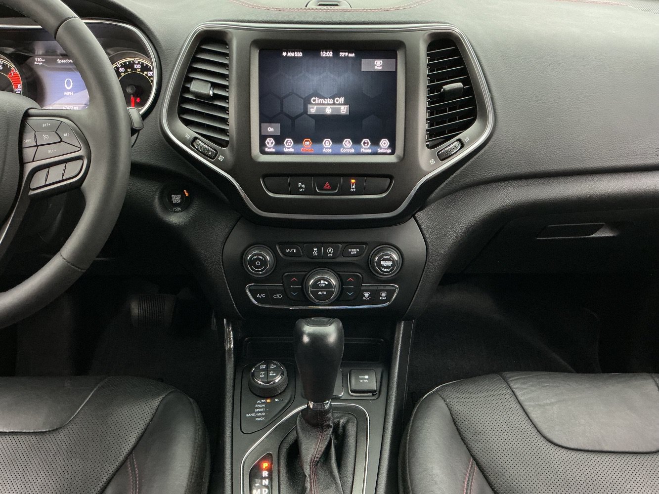 Used 2021 Jeep Cherokee Trailhawk w/ Premium Leather Package AWD/4WD image 29