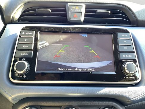 Used 2025 Nissan Versa SV w/ Trunk Package image 26