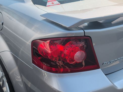 Used 2014 Dodge Avenger SXT w/ Rallye Appearance Group FWD image 7