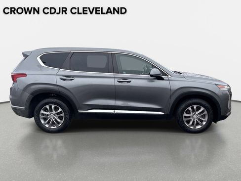 Used 2019 Hyundai Santa Fe SE FWD image 3
