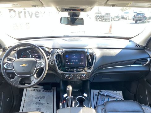 Used 2020 Chevrolet Traverse Premier image 21