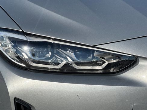 Used 2023 BMW i4 eDrive35 w/ Premium Package image 10