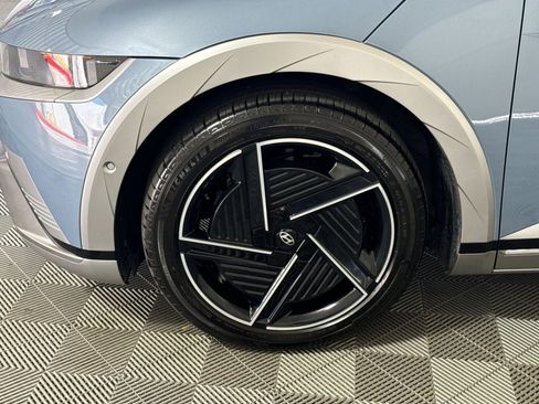 Used 2025 Hyundai Ioniq 5 Limited image 12