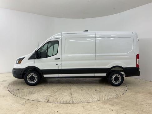 New 2026 Ford Transit 250 148 Medium Roof image 2