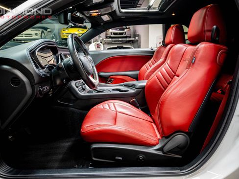 Used 2023 Dodge Challenger SRT Hellcat RWD image 76