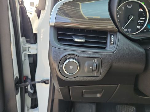 Used 2020 Buick Envision Premium AWD/4WD image 20