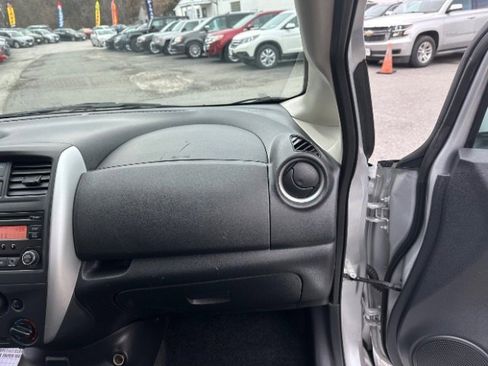 Used 2018 Nissan Versa Note S image 30