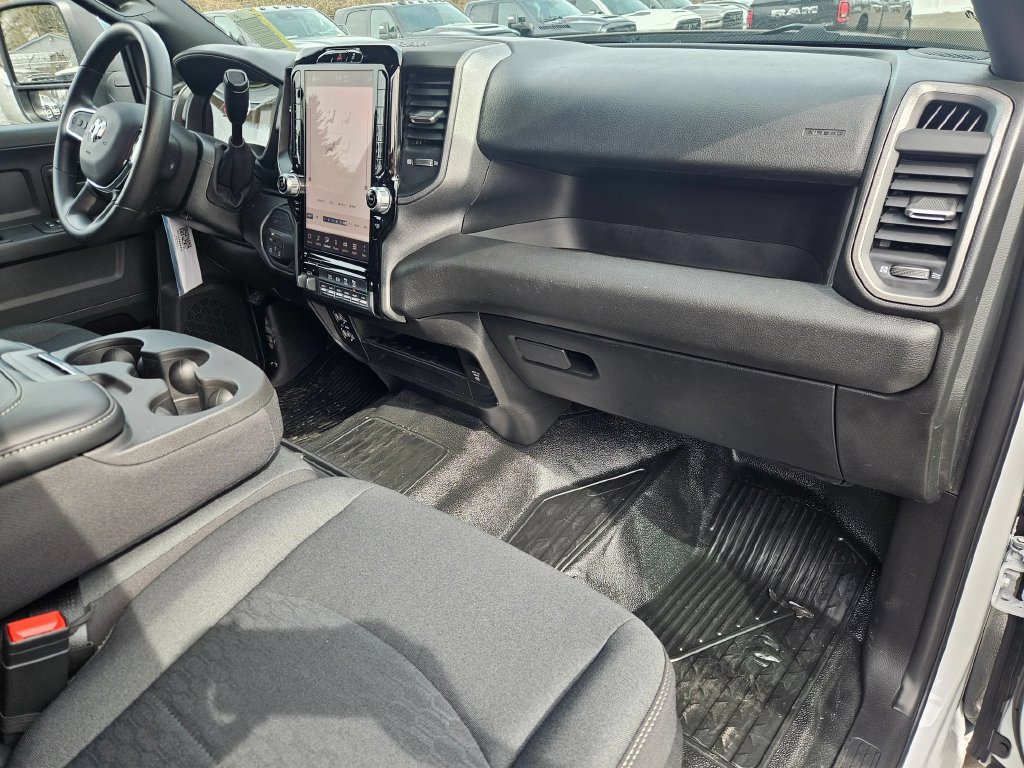 New 2026 RAM 5500 Tradesman AWD/4WD image 17