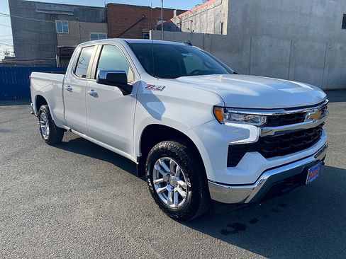 New 2025 Chevrolet Silverado 1500 LT AWD/4WD image 9