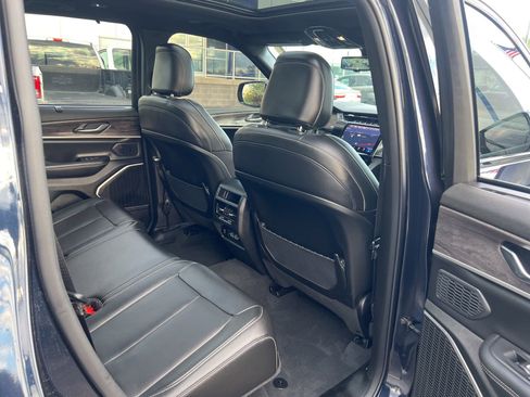 Used 2024 Jeep Grand Cherokee Limited 4xe AWD/4WD image 70