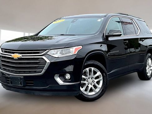 Used 2020 Chevrolet Traverse LT w/ Driver Confidence II Package AWD/4WD image 3