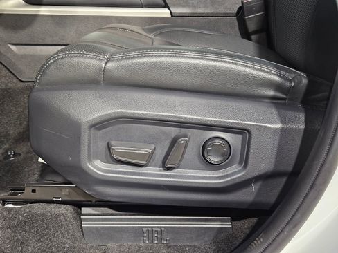 Used 2023 Toyota Tundra Limited image 23