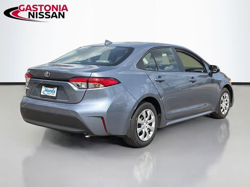 Used 2026 Toyota Corolla LE FWD image 6