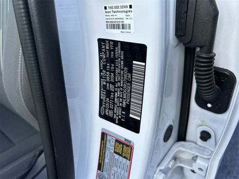 Certified 2024 Hyundai Elantra SEL image 32