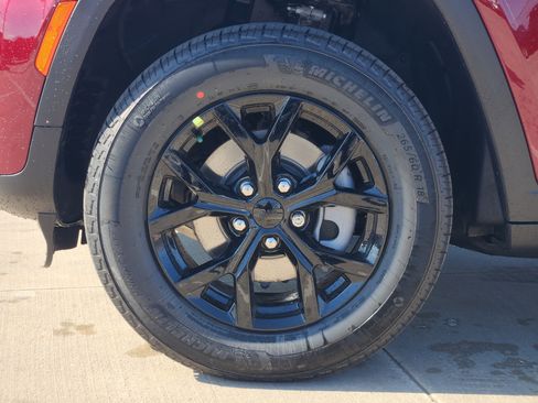 New 2026 Jeep Grand Cherokee Altitude RWD image 9