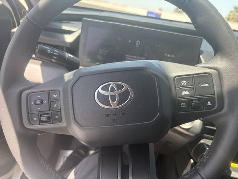Used 2026 Toyota RAV4 XLE Premium AWD/4WD image 28