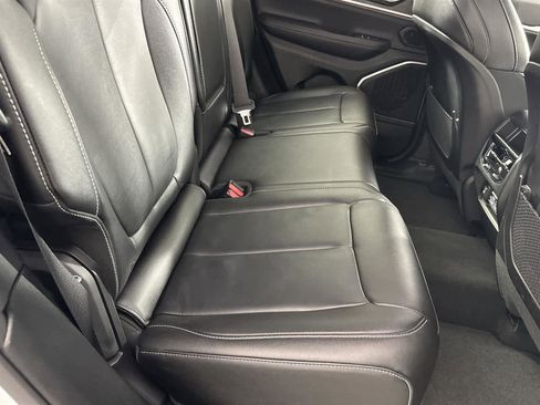 Used 2022 Jeep Grand Cherokee Limited 4xe image 13