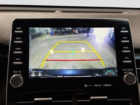 Used 2019 Toyota Avalon XLE FWD image 13