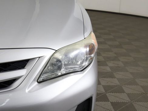 Used 2011 Toyota Corolla LE FWD image 9