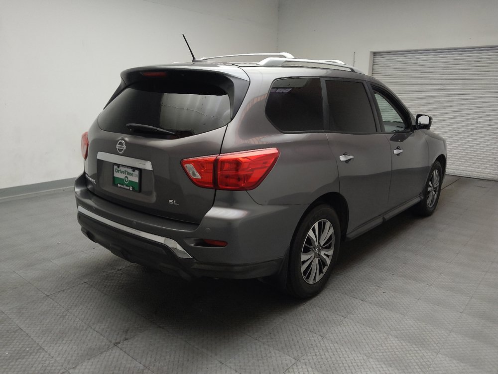 Used 2018 Nissan Pathfinder SL w/ Cargo Package FWD image 9