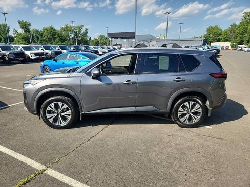 Used 2021 Nissan Rogue SV w/ Premium Package AWD/4WD image 7