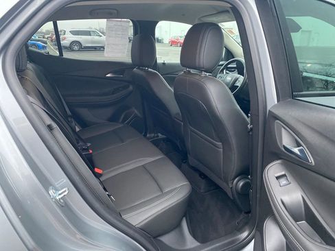Used 2024 Buick Encore GX Sport Touring image 15