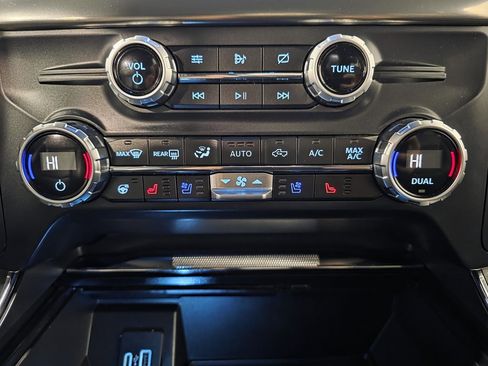 Used 2021 Ford F150 Lariat w/ Equipment Group 502A High image 37