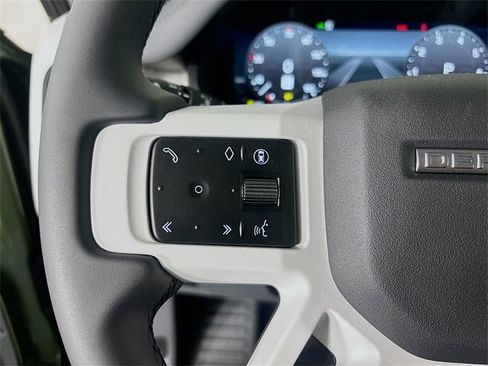 New 2026 Land Rover Defender 110 S image 9