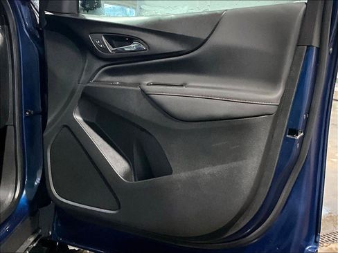 Certified 2023 Chevrolet Equinox RS image 12