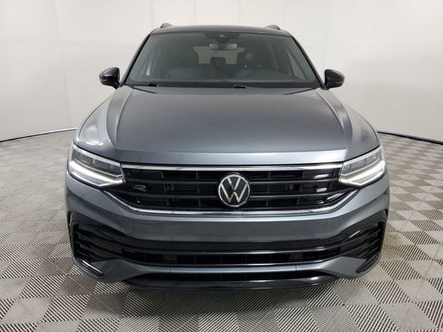 Used 2023 Volkswagen Tiguan SE R-Line image 3