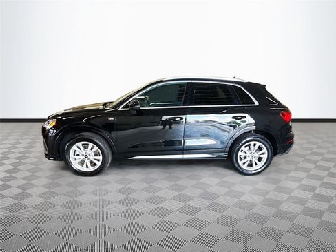 Used 2025 Audi Q3 2.0T Premium w/ Convenience Package AWD/4WD image 4