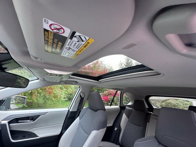 Used 2023 Toyota RAV4 XLE w/ Convenience Package AWD/4WD image 13