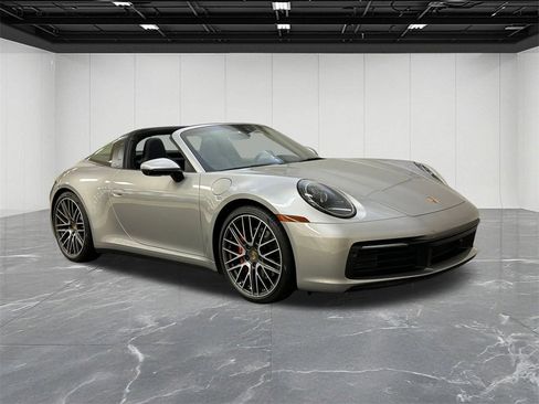 Used 2022 Porsche 911 Targa 4S image 12