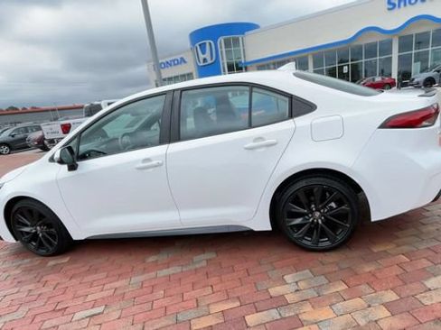 Used 2024 Toyota Corolla XSE FWD image 7