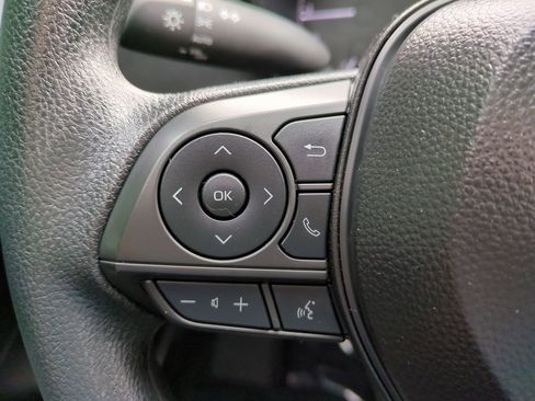 Used 2025 Toyota Corolla LE FWD image 22
