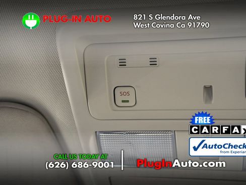 Used 2024 Nissan Titan SV w/ SV Convenience Package image 17
